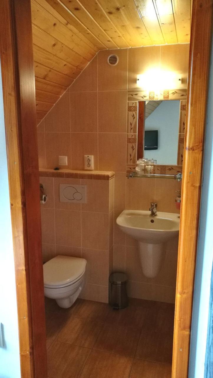 Penzion Manin Považská Bystrica Εξωτερικό φωτογραφία